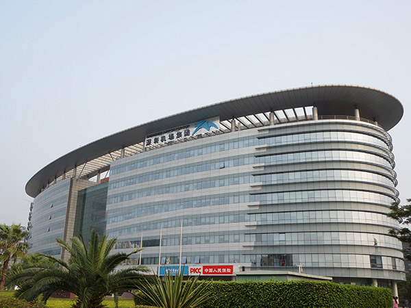 深圳機(jī)場樓頂標(biāo)識(shí)