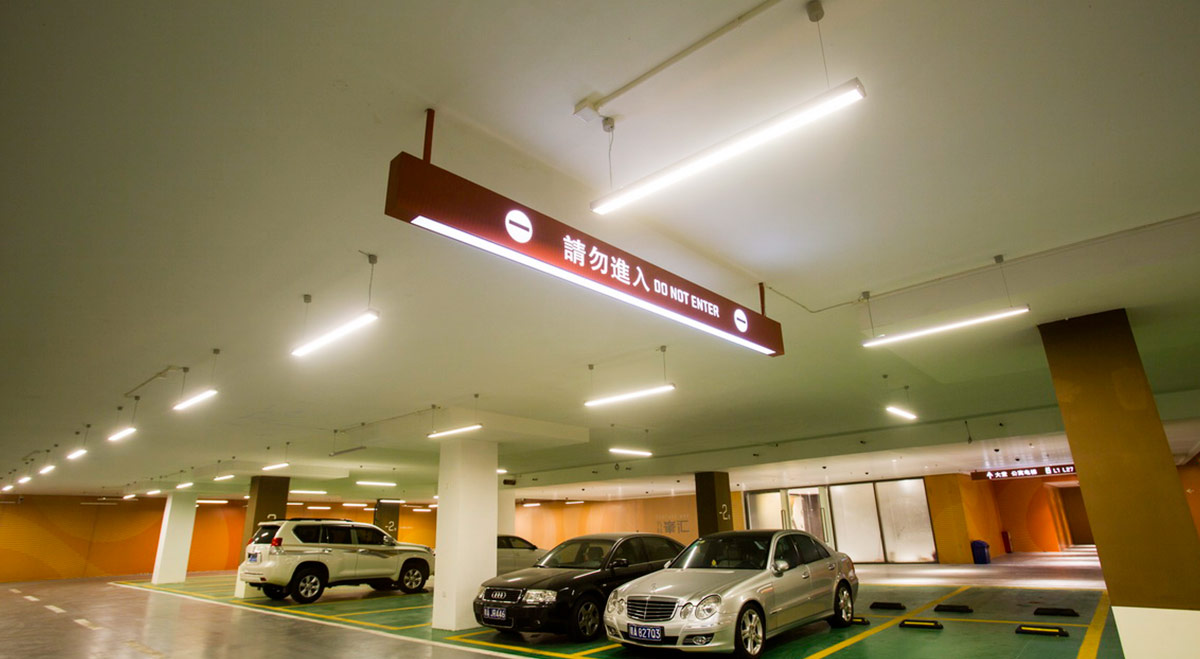 車輛交通標(biāo)識(shí)系統(tǒng)